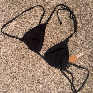 **NWT** SKIMS Signature Swim Triangle Bikini Top | Size M